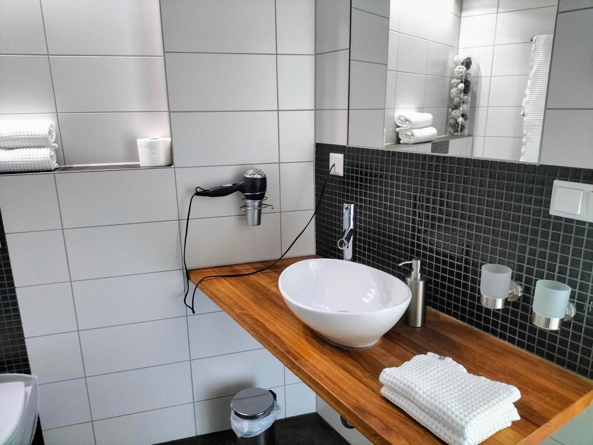 Alte Stadtmauer - Apartment Sinsheim Extérieur photo